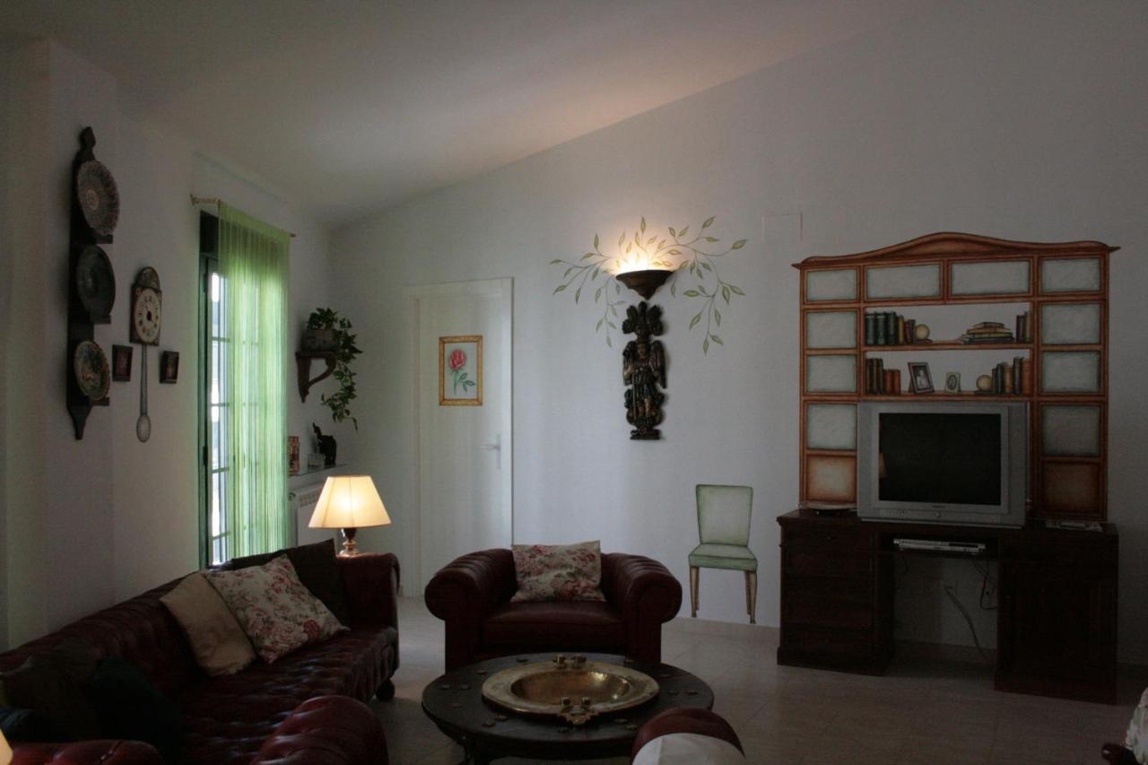 Apartamentos La Casa Pintada Caces Kültér fotó