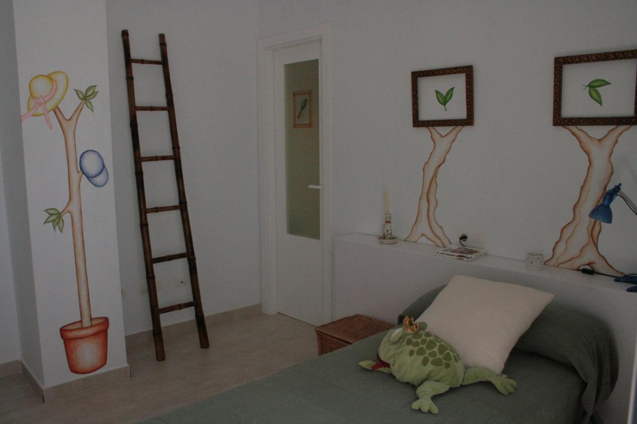 Apartamentos La Casa Pintada Caces Kültér fotó